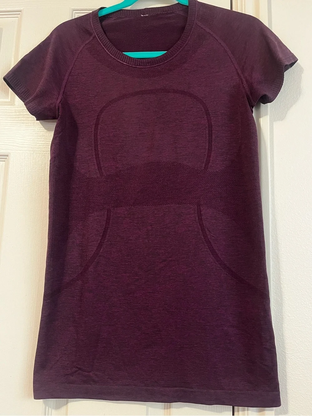 Lululemon Swiftly Tech Dark Purple Short Sleeve Top Women’s Size 8
